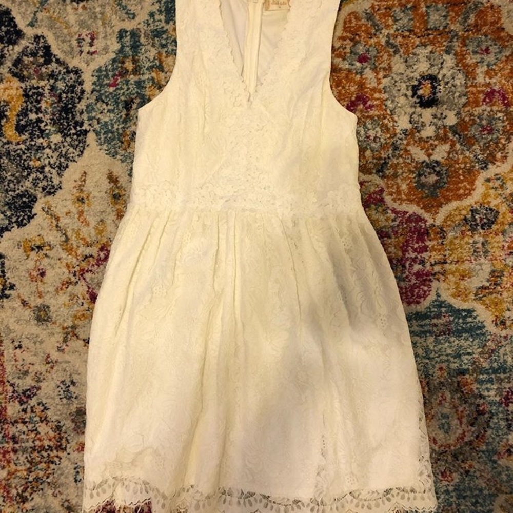 white lace dress